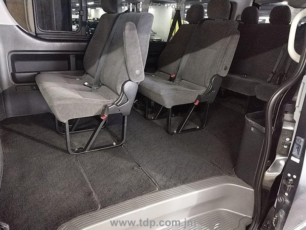 TOYOTA HIACE WAGON 2014 Image 6