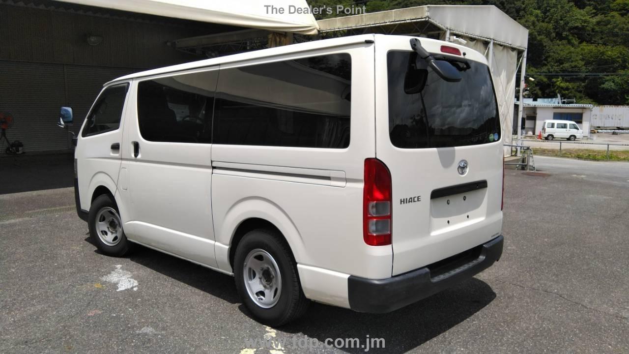 TOYOTA HIACE 2016 Image 2