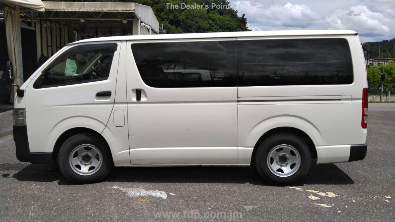 TOYOTA HIACE 2016 Image 4