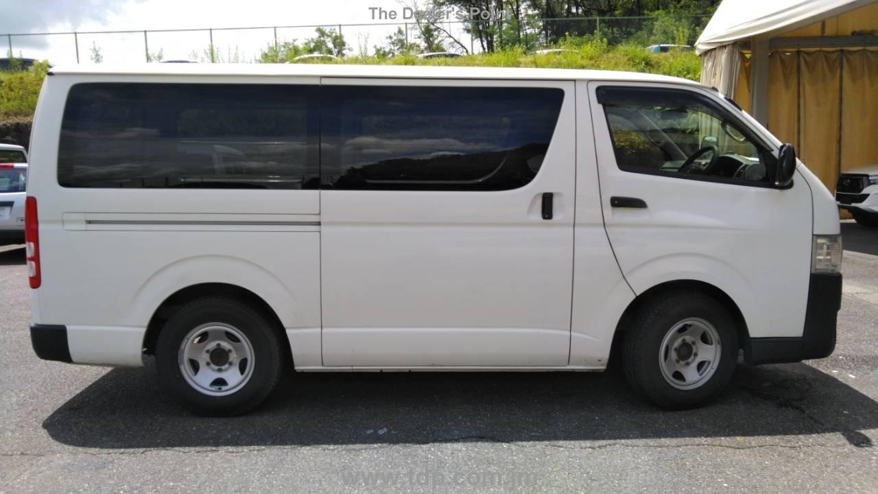 TOYOTA HIACE 2016 Image 6