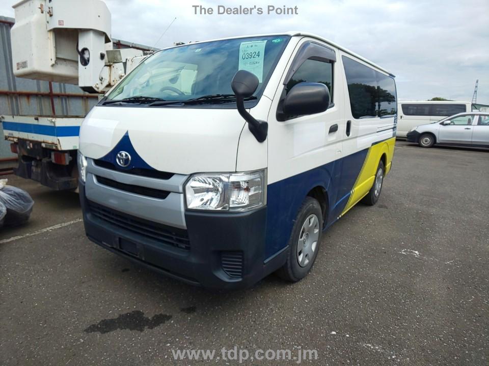 TOYOTA HIACE 2016 Image 1