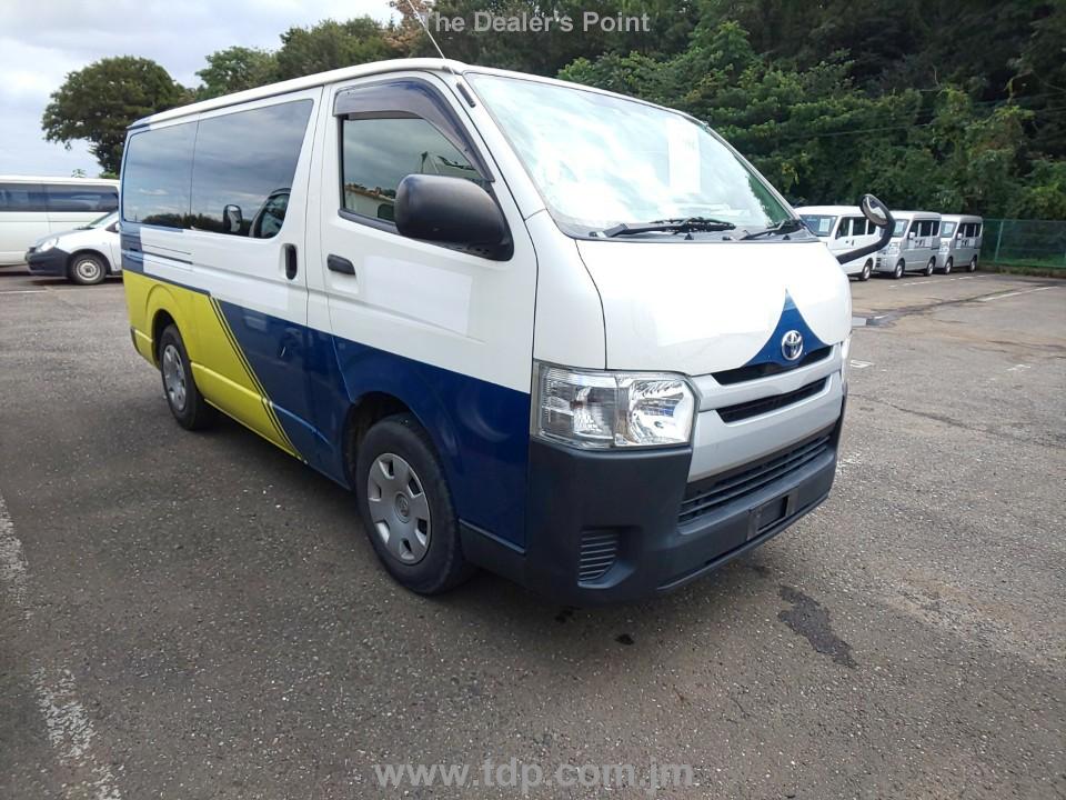 TOYOTA HIACE 2016 Image 2