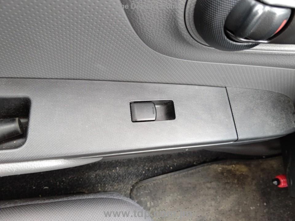 MAZDA FAMILIA S/V 2015 Image 10