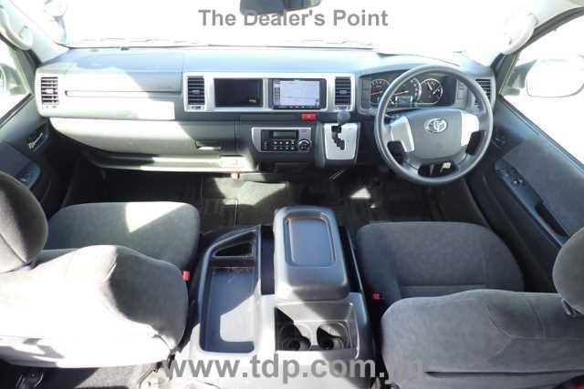 TOYOTA HIACE WAGON 2015 Image 3