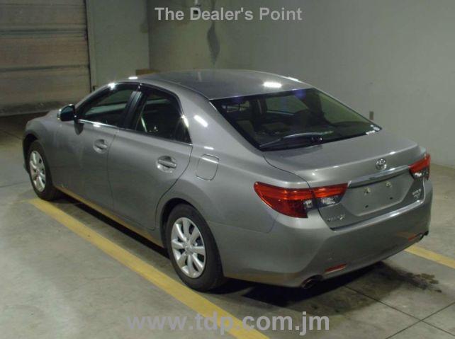 TOYOTA MARK X 2016 Image 4