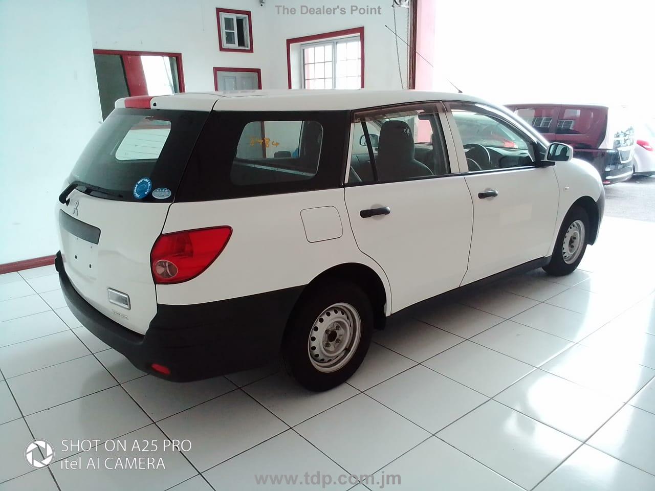 MITSUBISHI LANCER CARGO S/V 2016 Image 21