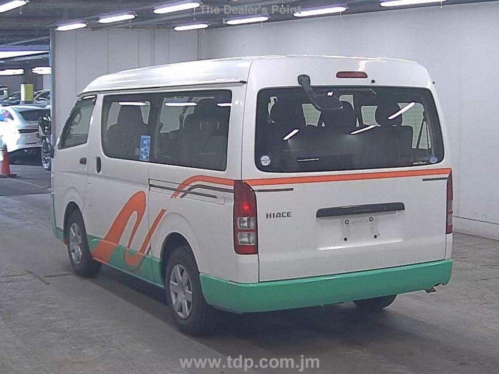 TOYOTA HIACE WAGON 2014 Image 2