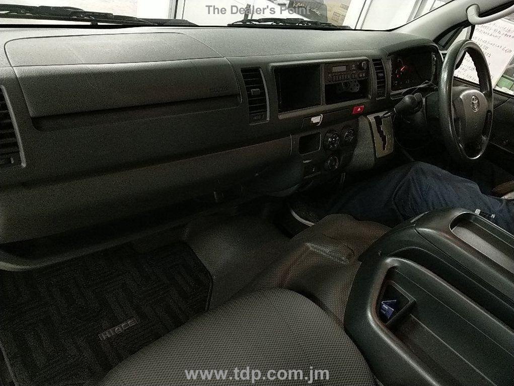 TOYOTA HIACE WAGON 2014 Image 3