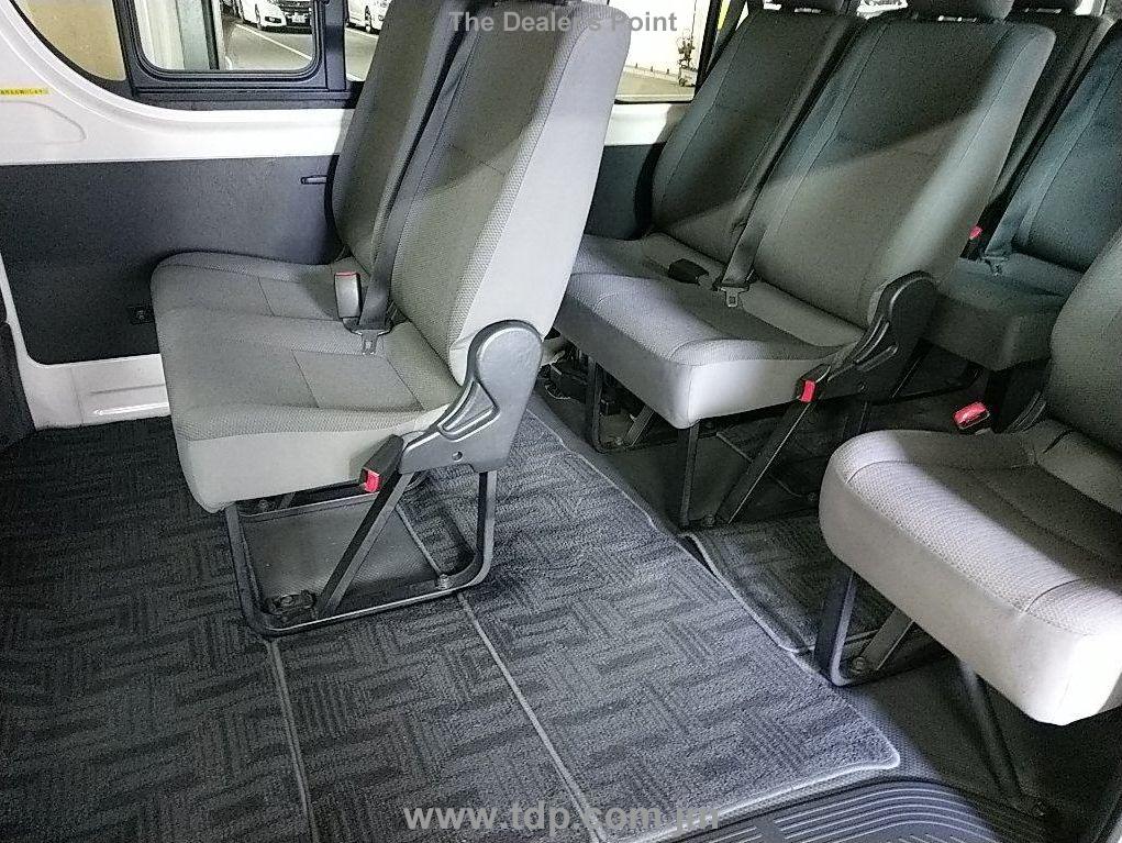 TOYOTA HIACE WAGON 2014 Image 6