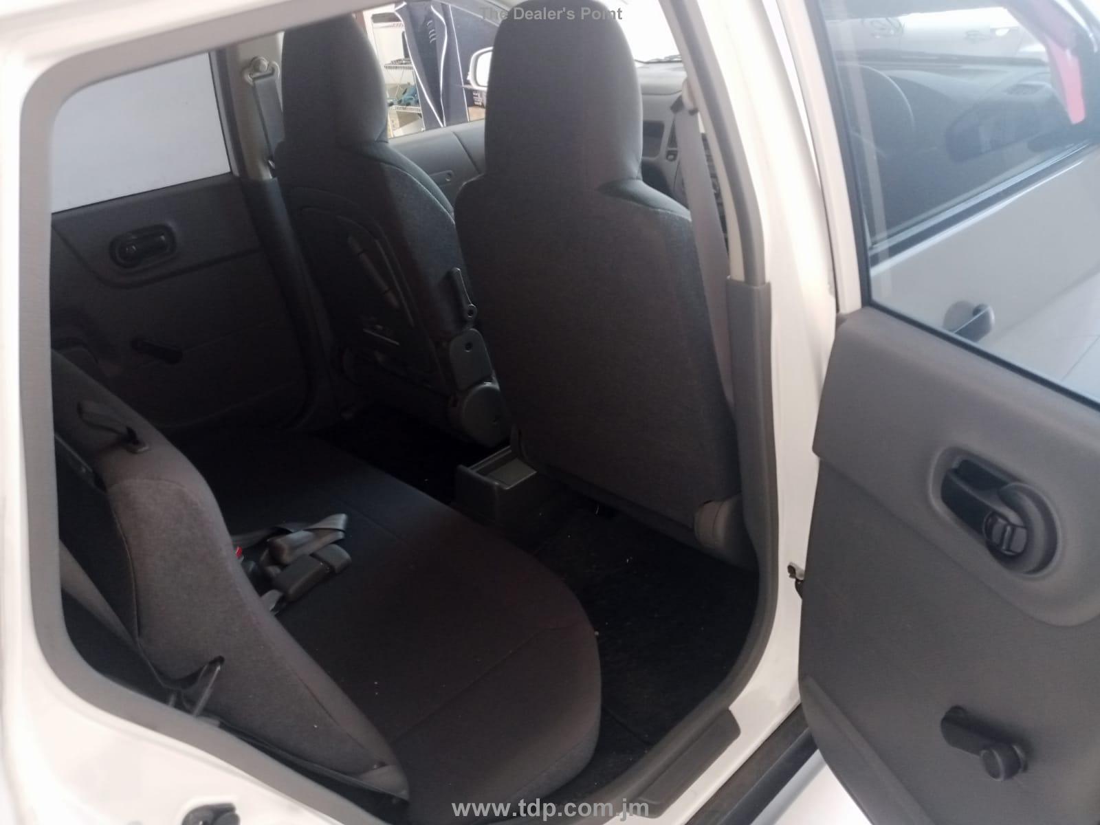 MITSUBISHI LANCER CARGO S/V 2016 Image 6