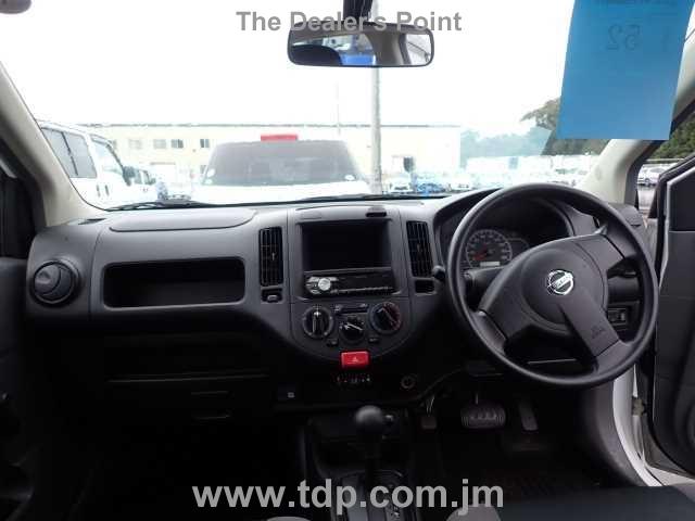 NISSAN NV150 AD 2017 Image 6
