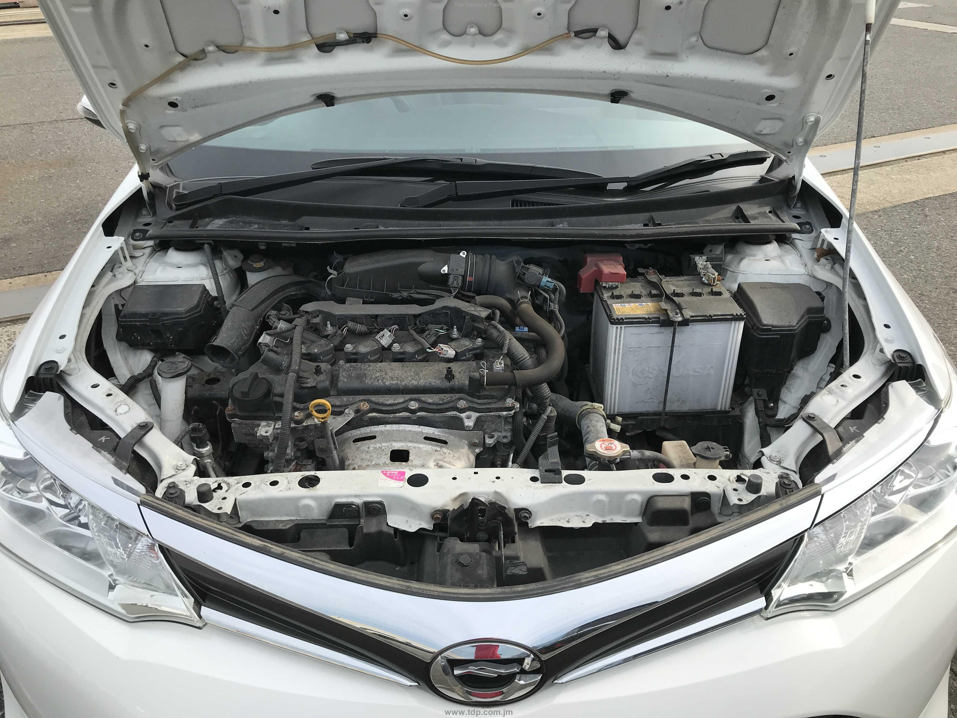 TOYOTA COROLLA AXIO 2017 Image 21