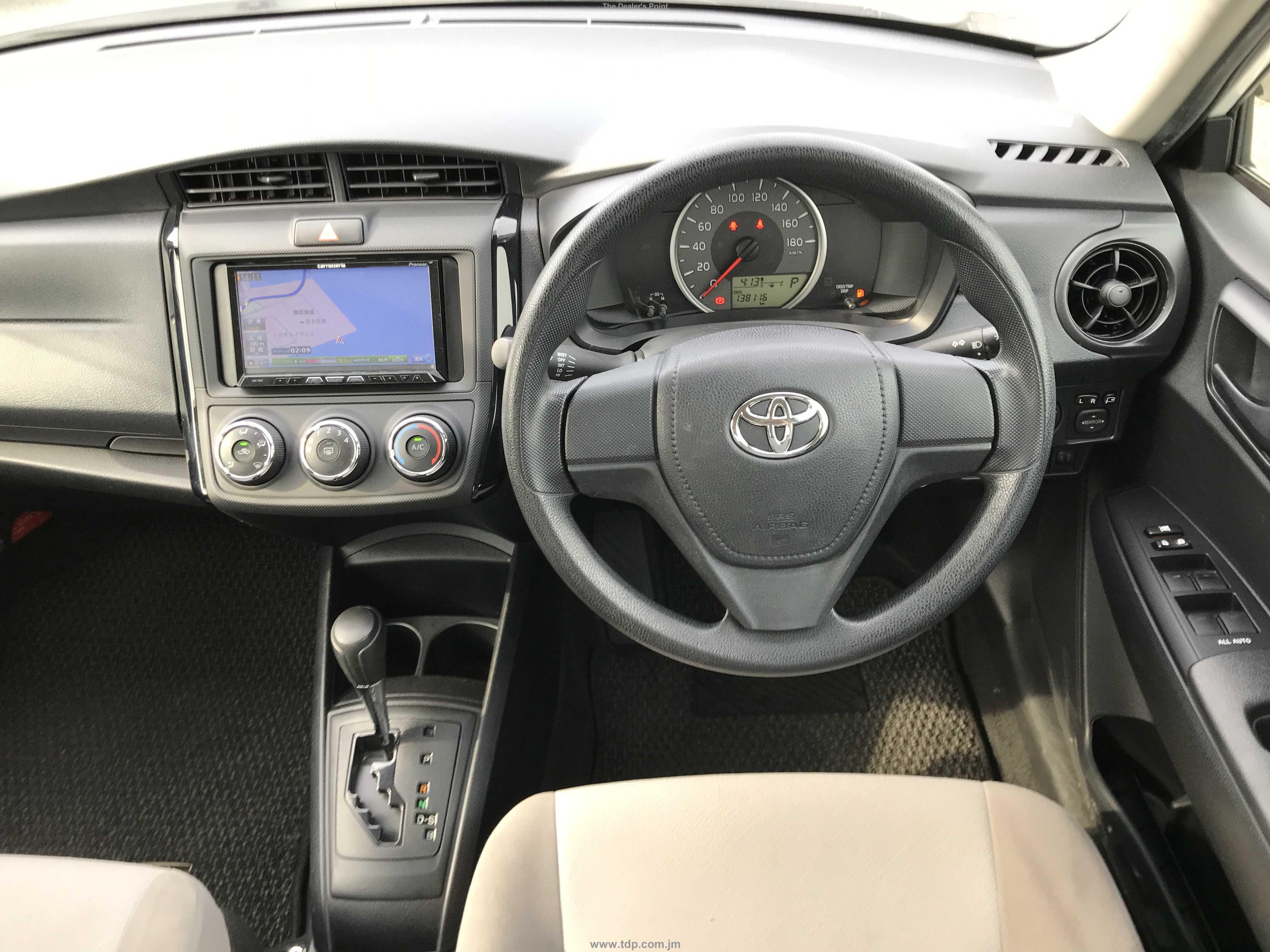 TOYOTA COROLLA AXIO 2017 Image 4