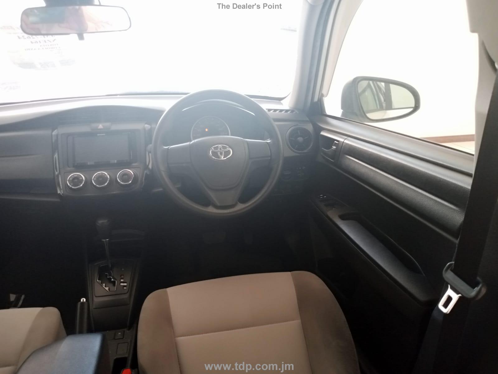 TOYOTA COROLLA AXIO 2017 Image 23