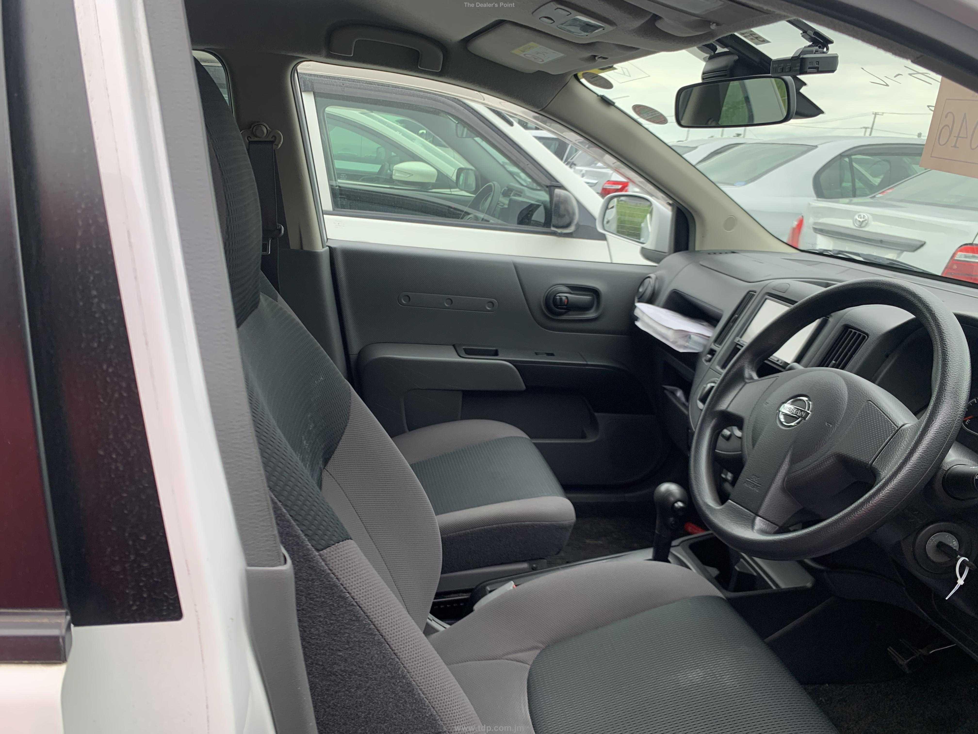 NISSAN NV150 AD 2017 Image 10