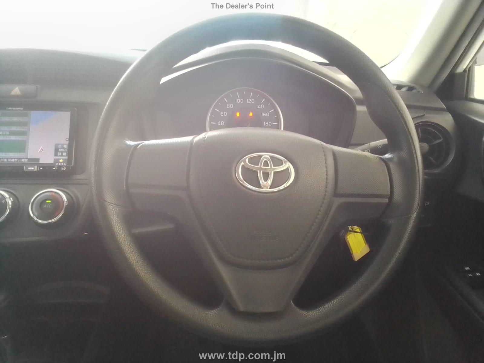 TOYOTA COROLLA AXIO 2017 Image 21