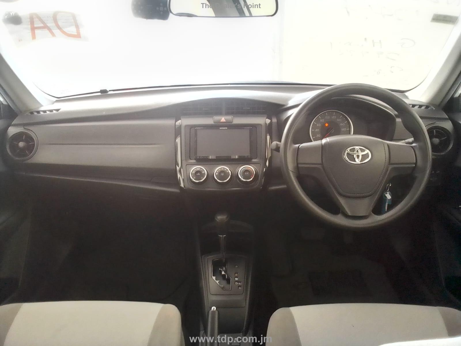 TOYOTA COROLLA AXIO 2017 Image 20