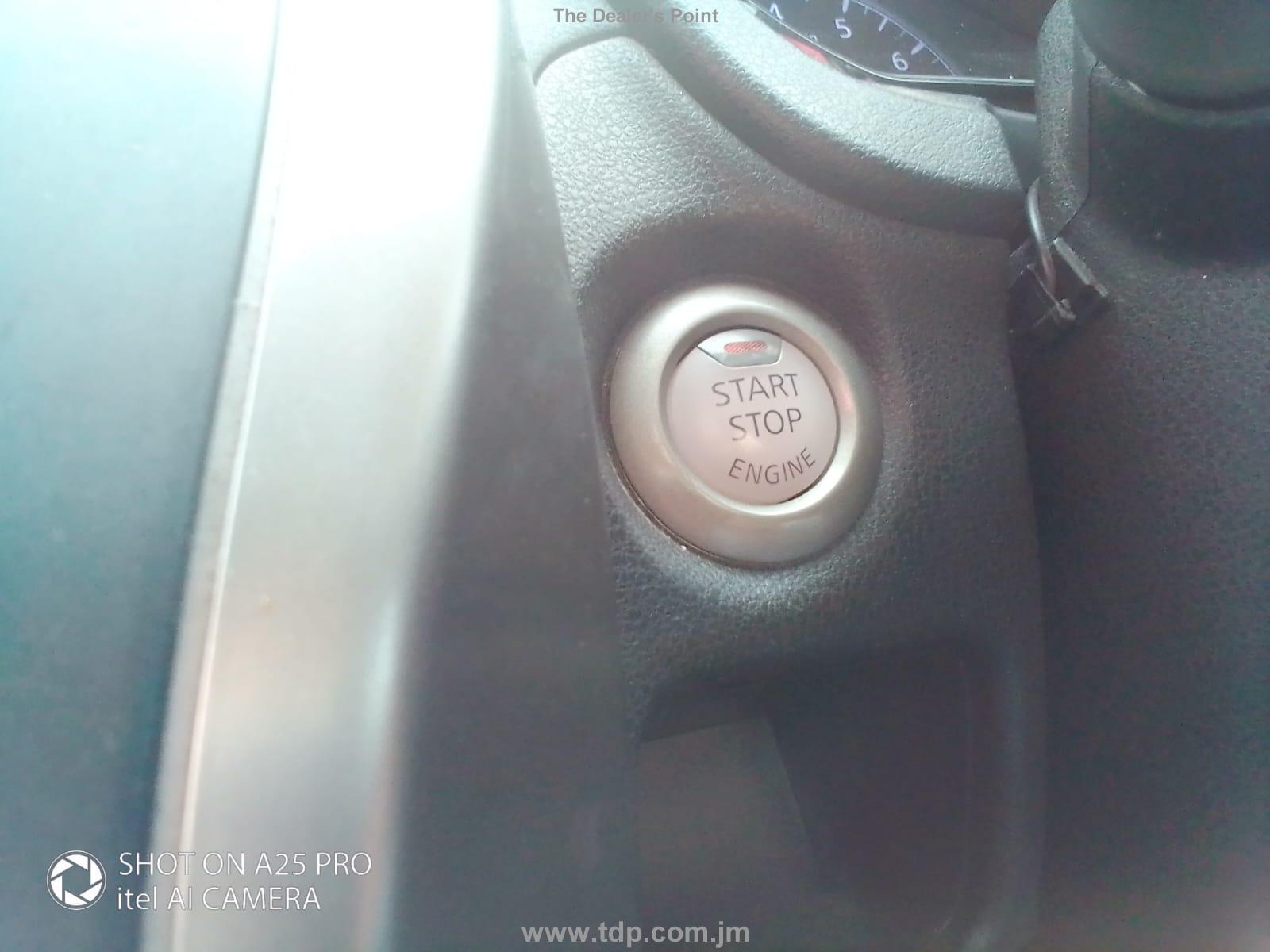 NISSAN NOTE 2016 Image 24