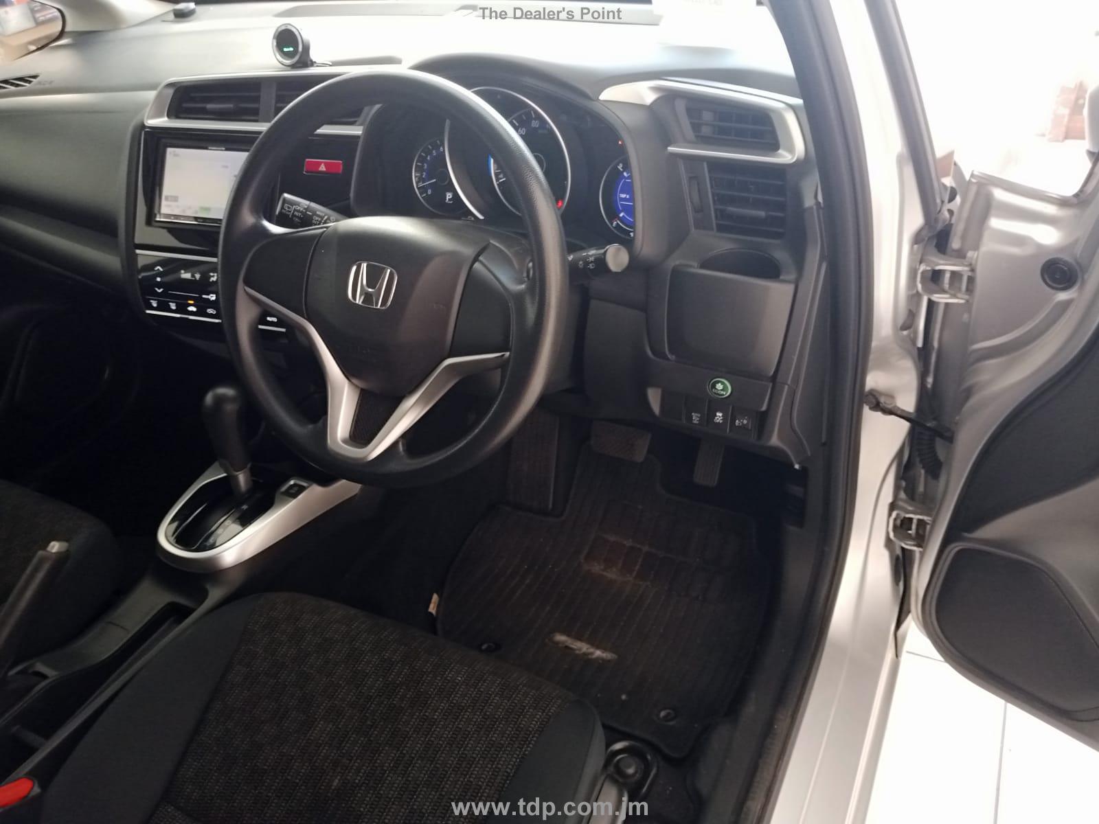 HONDA FIT 2016 Image 40