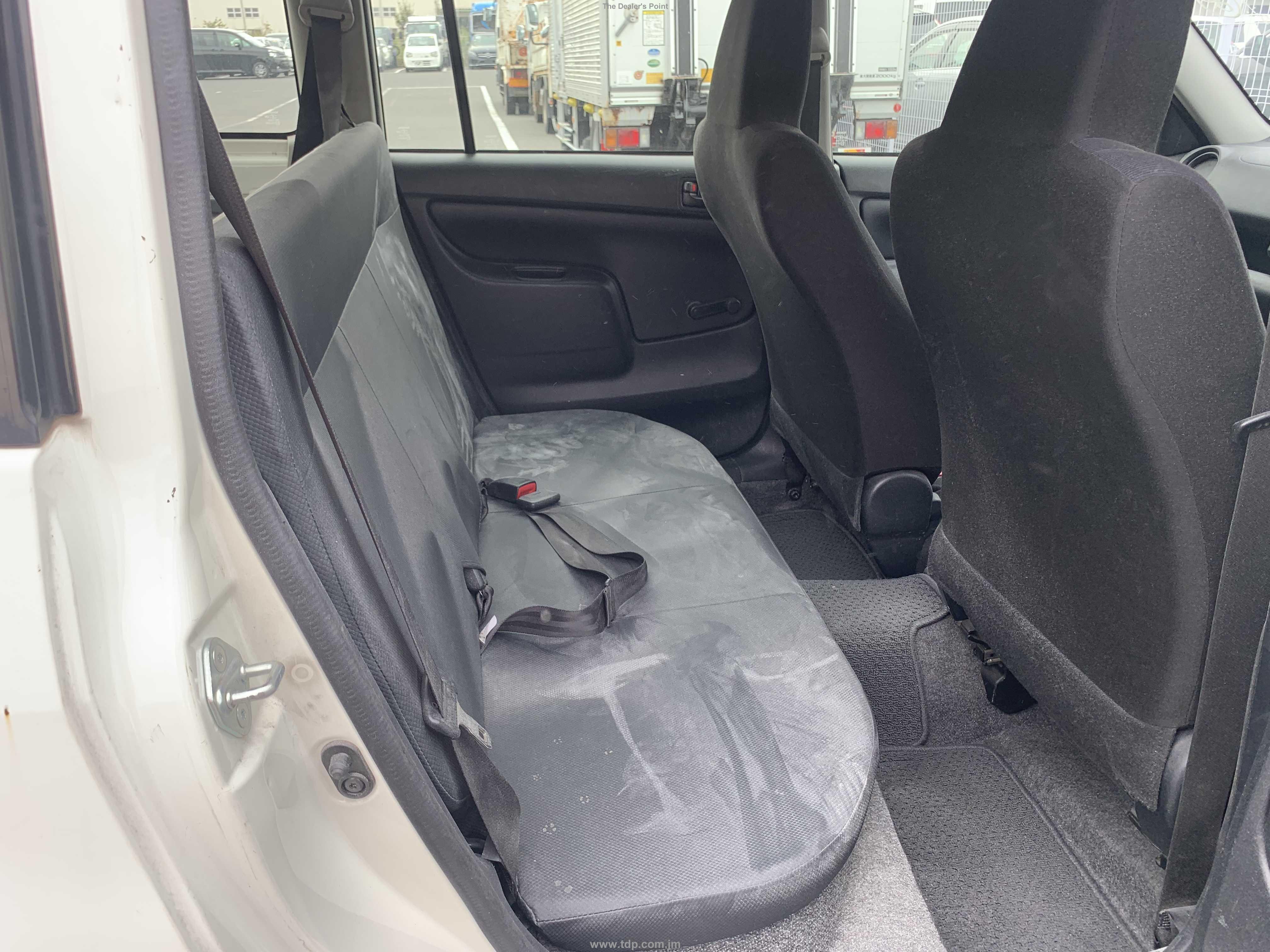 TOYOTA PROBOX 2017 Image 20