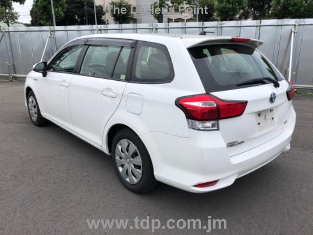 TOYOTA COROLLA FIELDER 2017 Image 2