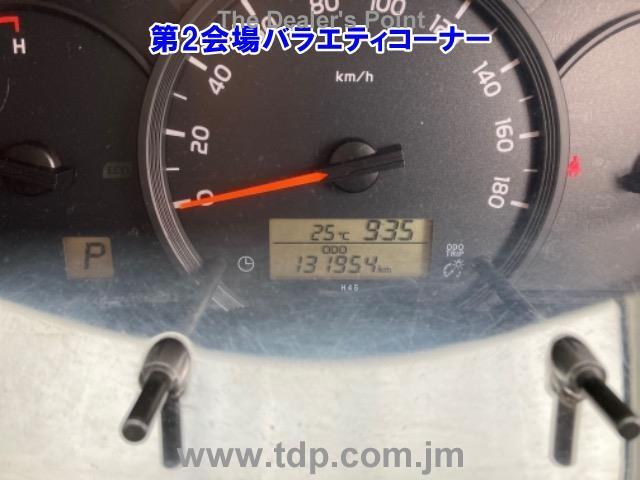 TOYOTA HIACE WAGON 2017 Image 3