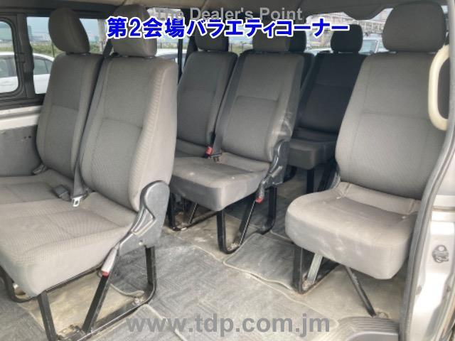 TOYOTA HIACE WAGON 2017 Image 5