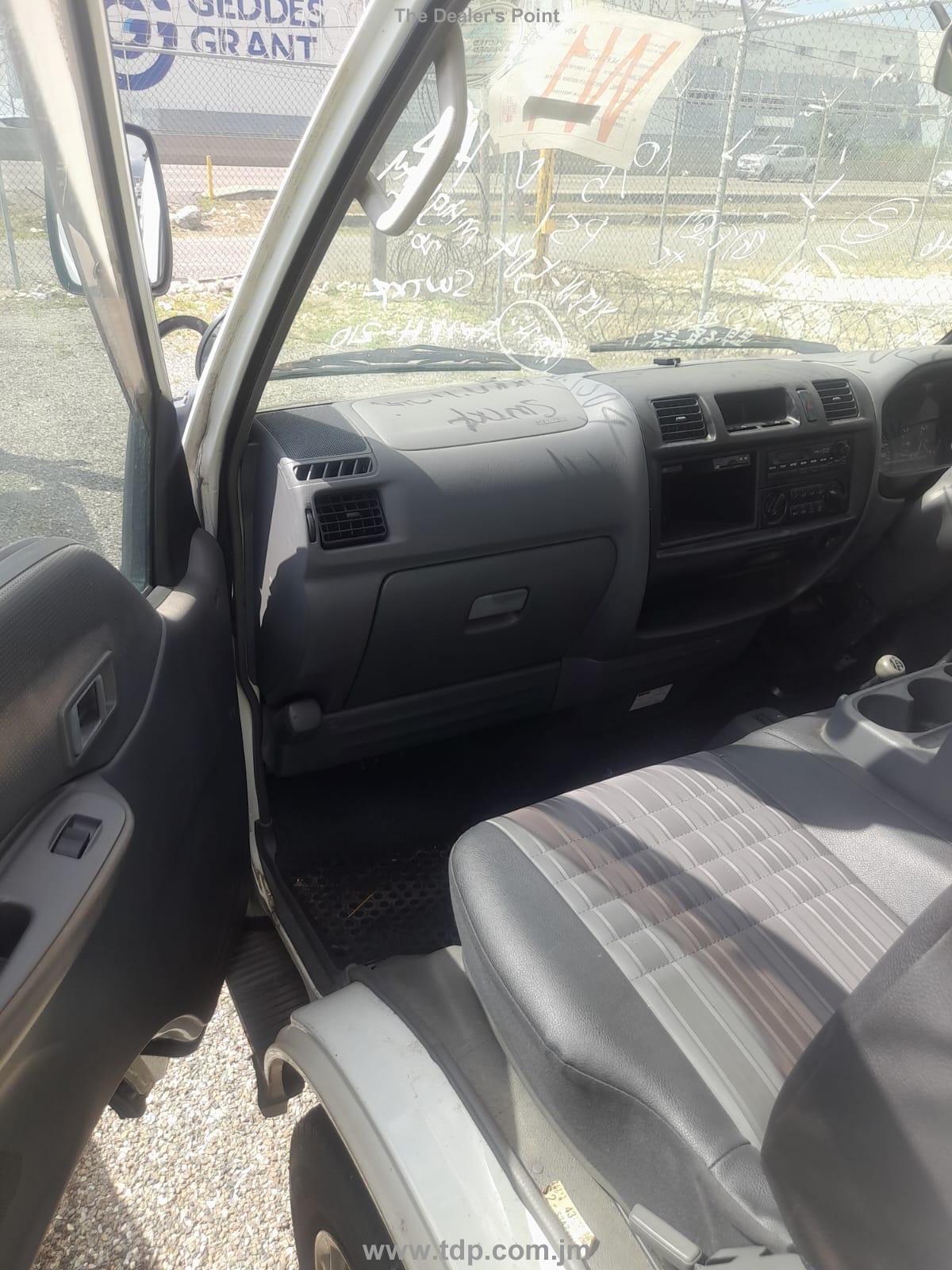 MAZDA BONGO 2016 Image 12