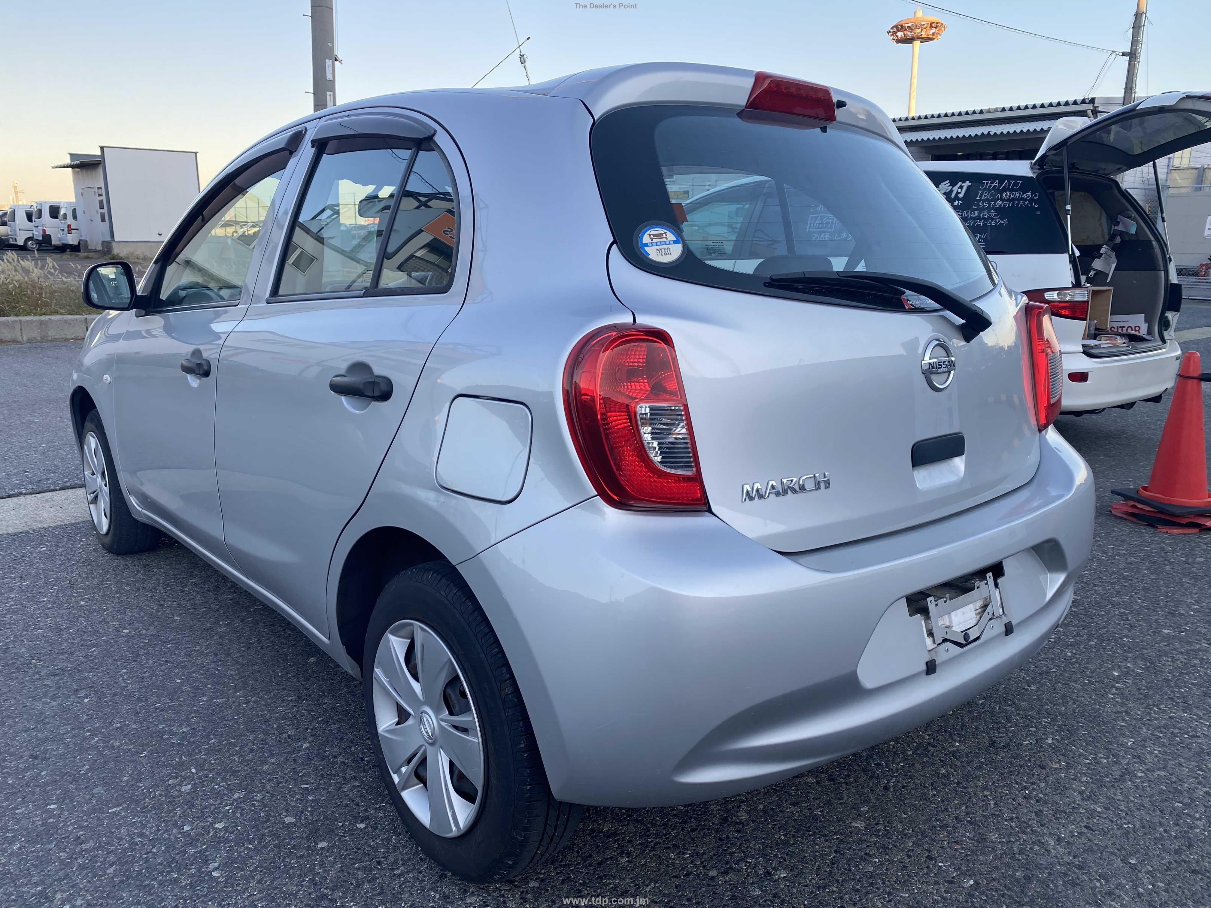NISSAN MARCH 2016 Image 4