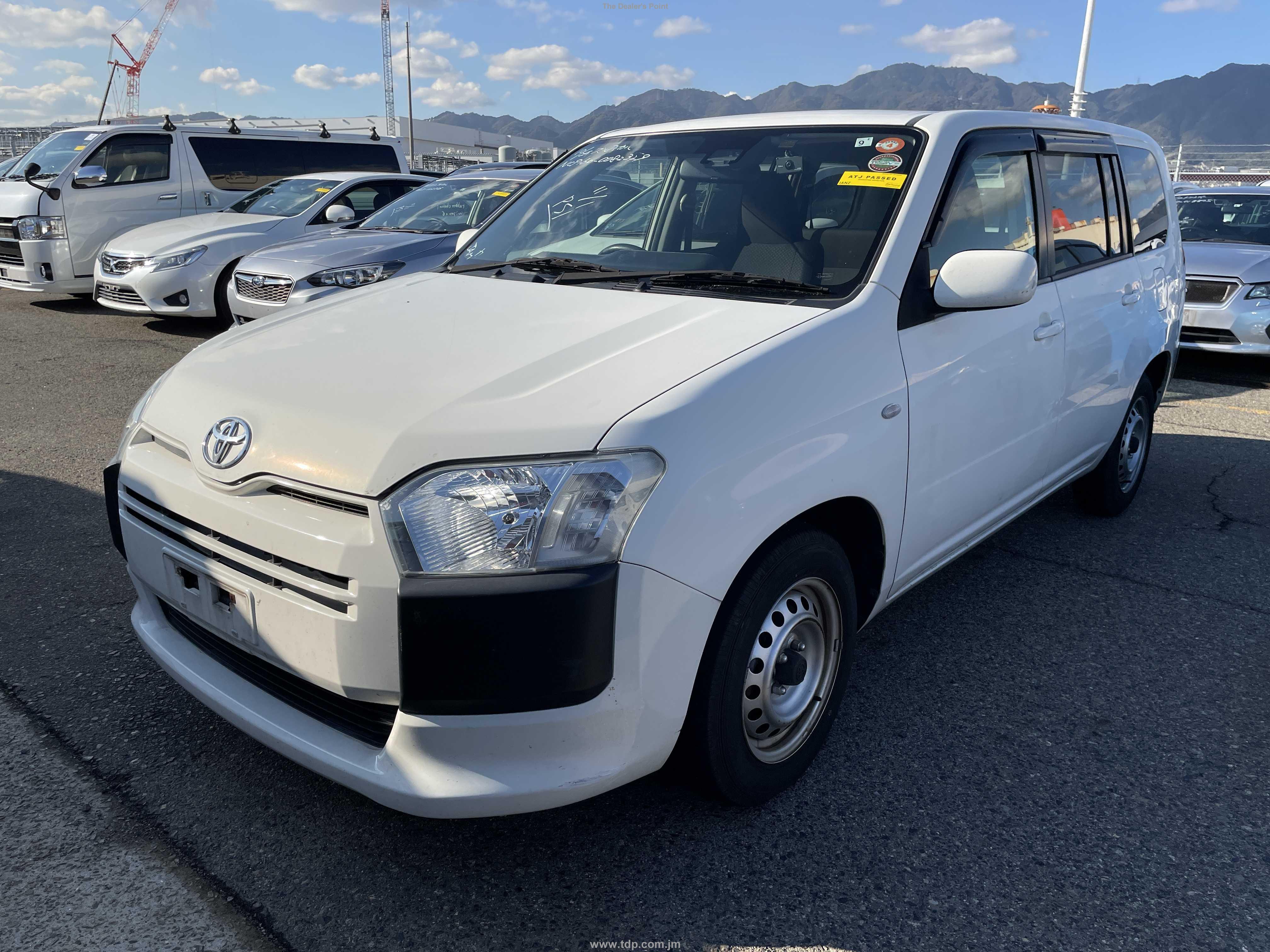 TOYOTA PROBOX 2017 Image 12