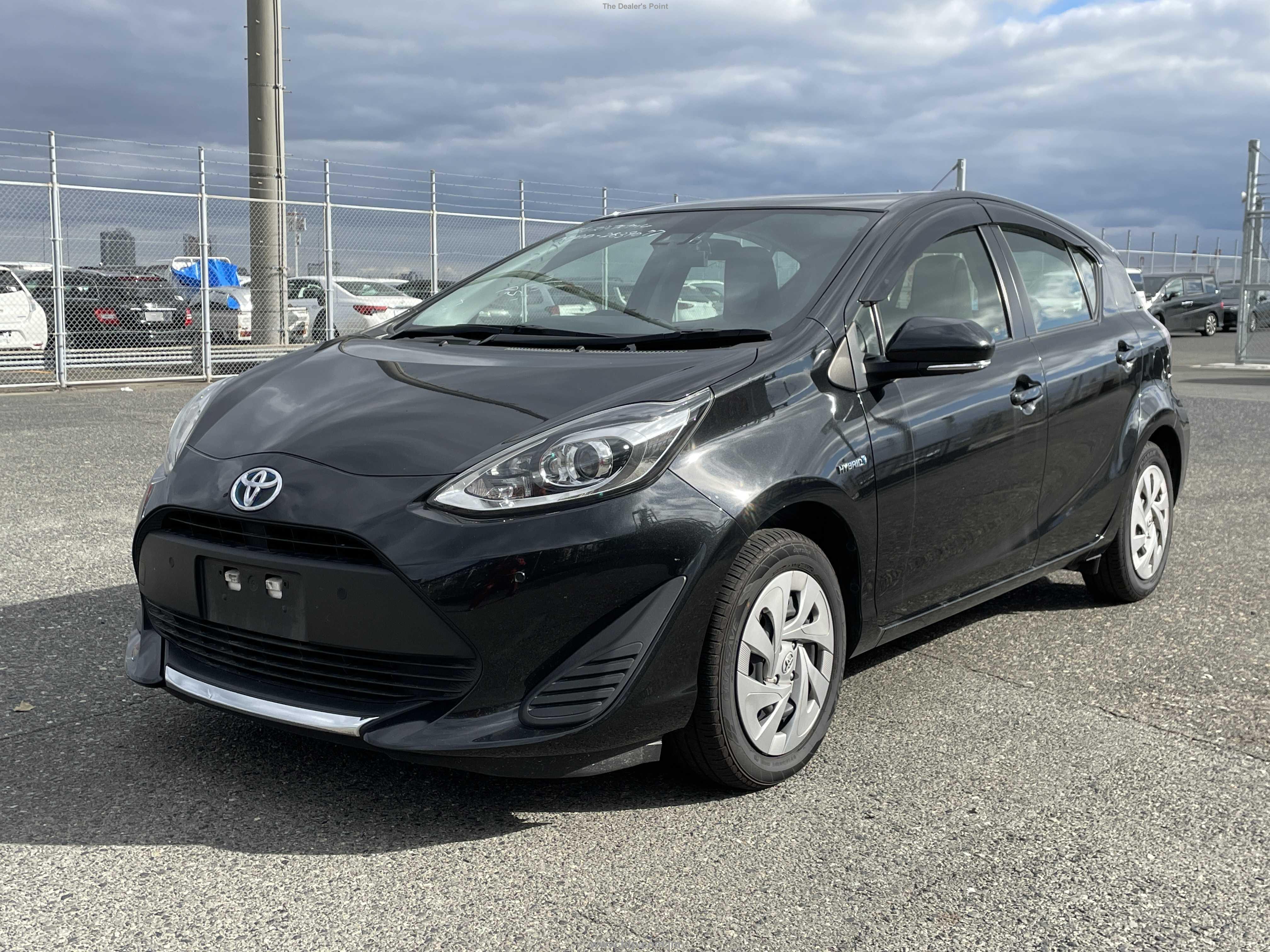 TOYOTA AQUA 2019 Image 3