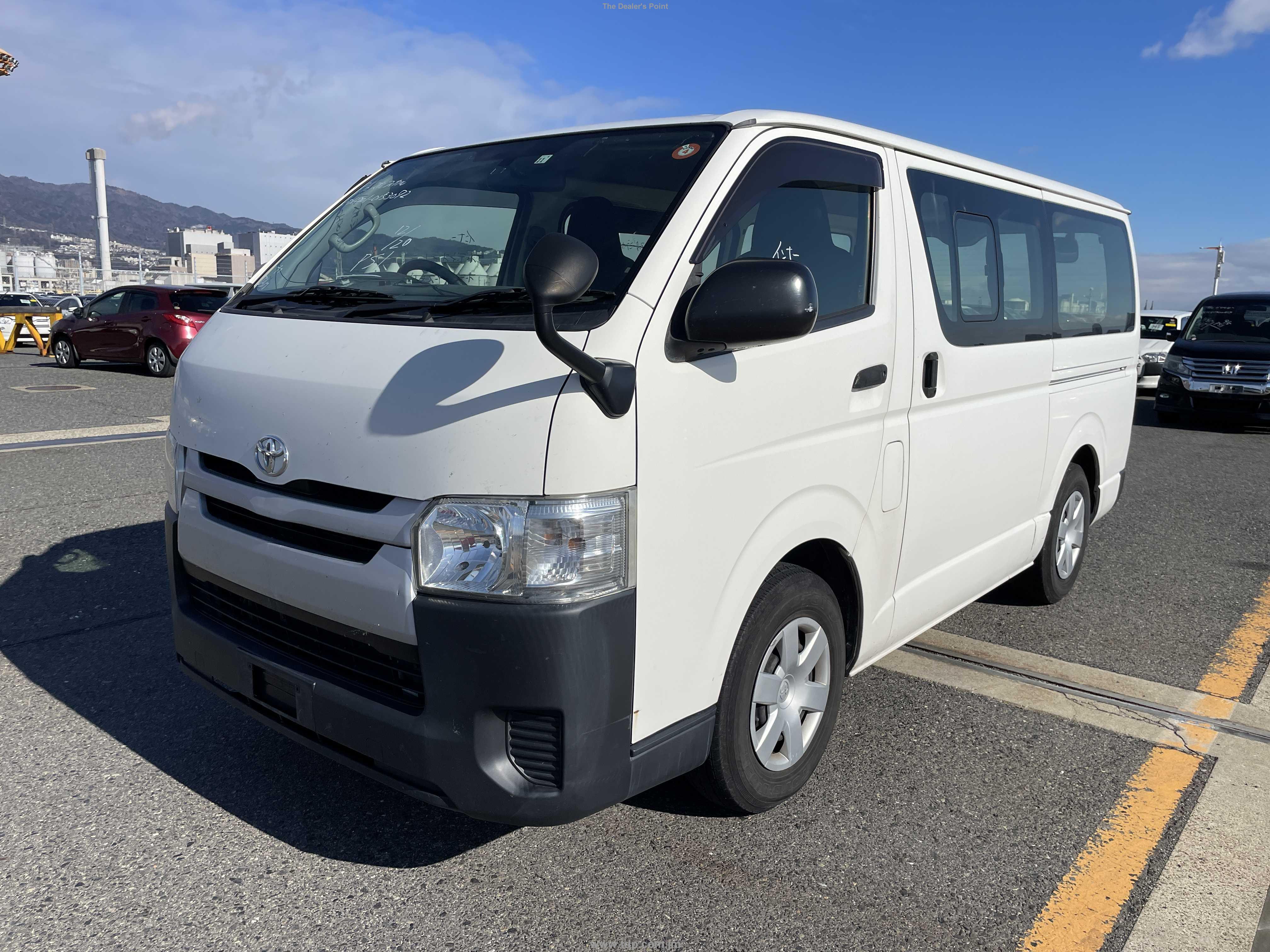 TOYOTA HIACE 2014 Image 3