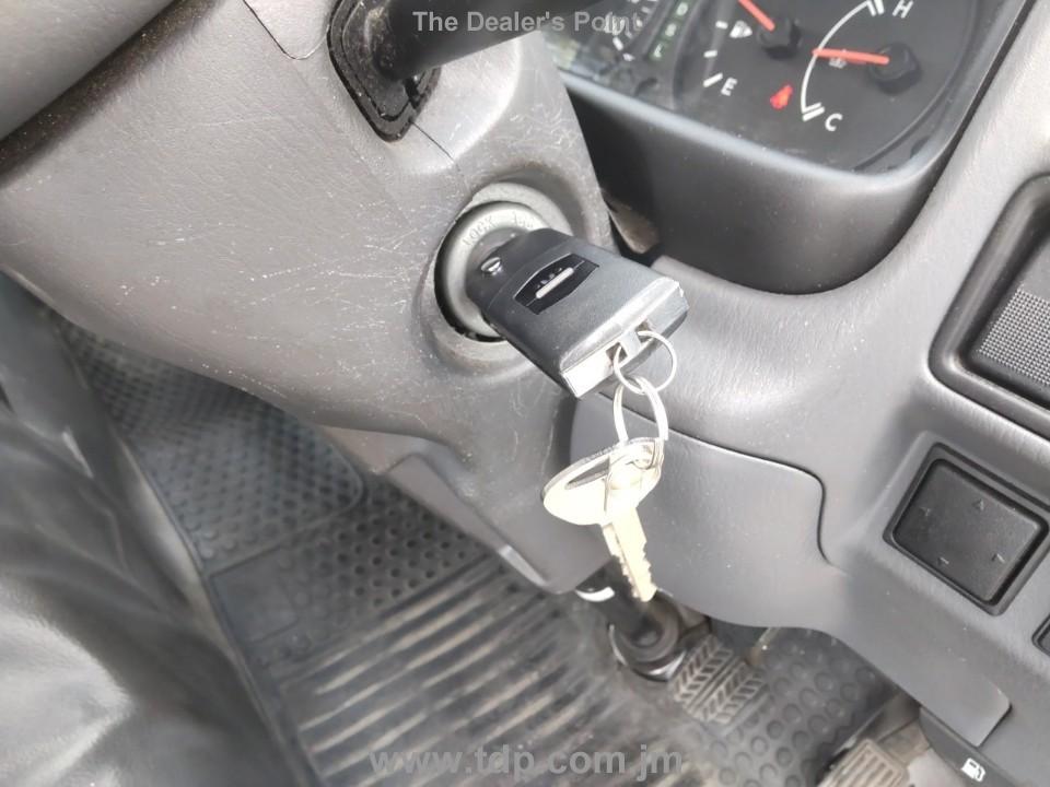 MAZDA BONGO 2017 Image 19