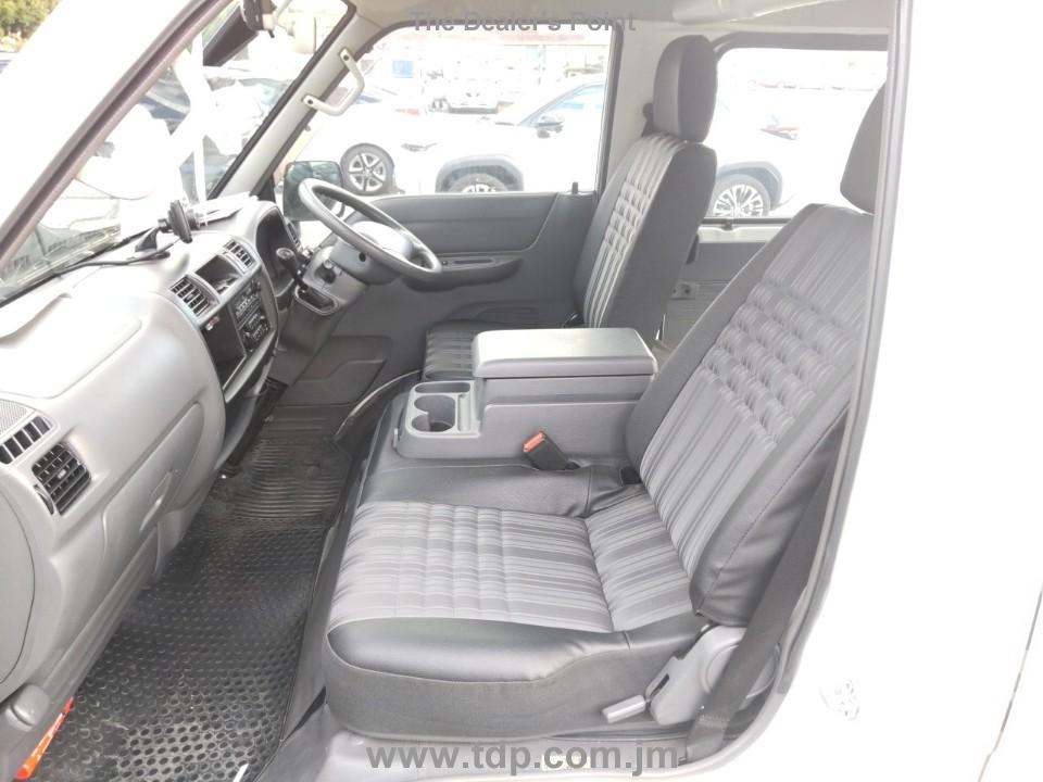 MAZDA BONGO 2017 Image 7