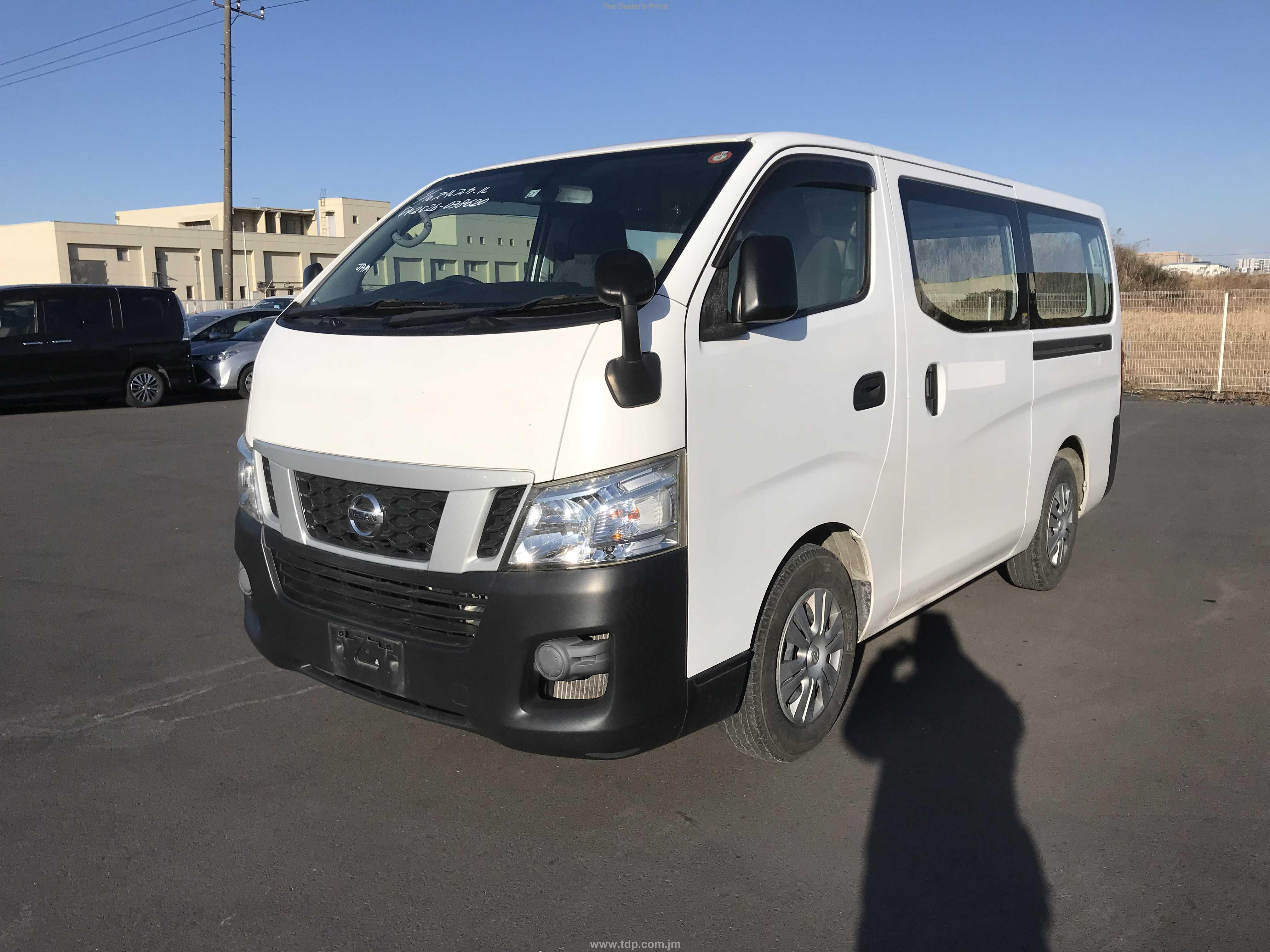 NISSAN NV350 CARAVAN 2016 Image 12