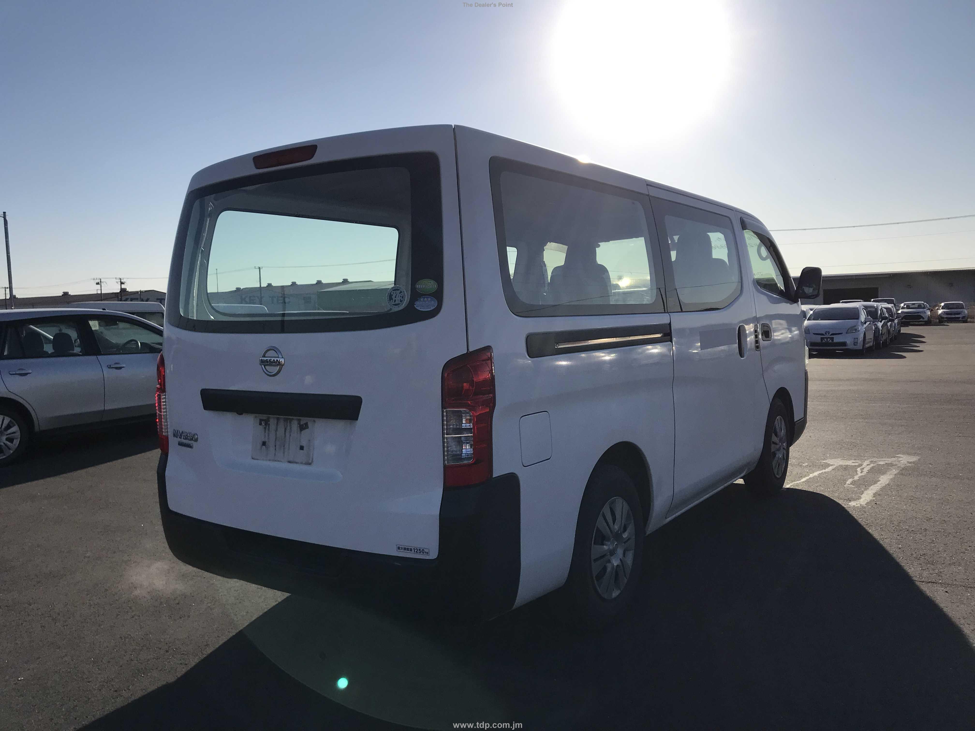 NISSAN NV350 CARAVAN 2016 Image 22