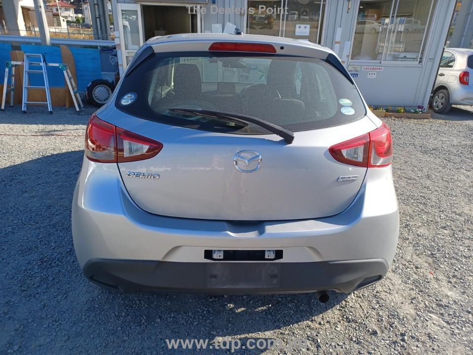 MAZDA DEMIO 2017 Image 3