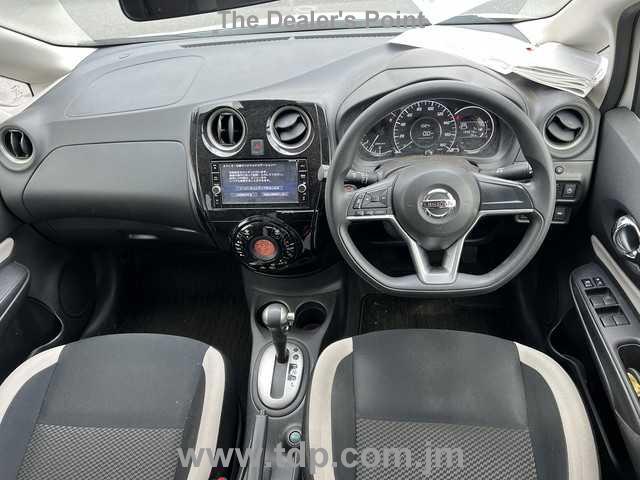 NISSAN NOTE 2017 Image 25