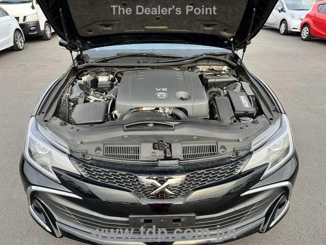 TOYOTA MARK X 2019 Image 12