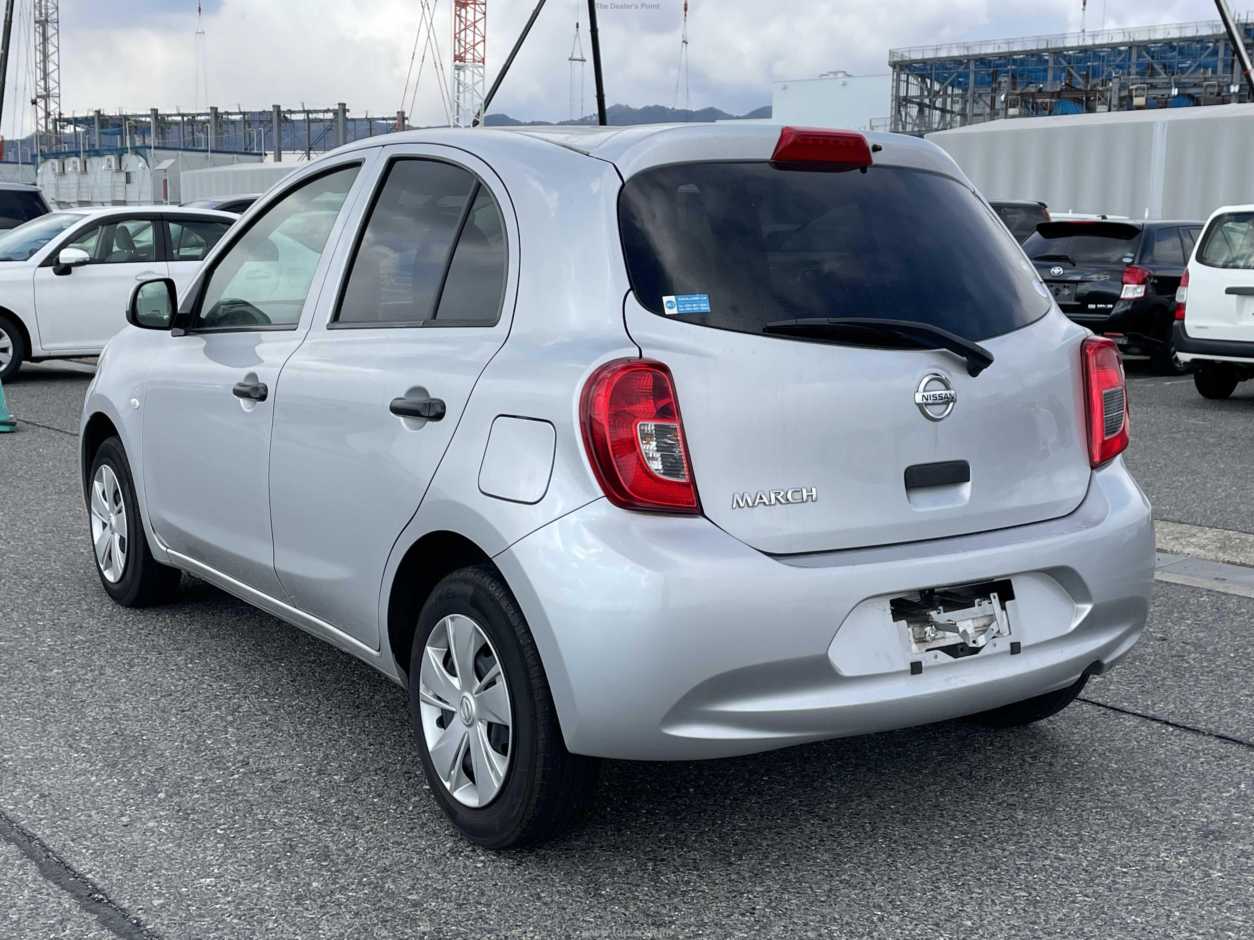 NISSAN MARCH 2017 Image 11