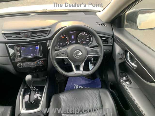 NISSAN X-TRAIL 2018 Image 19