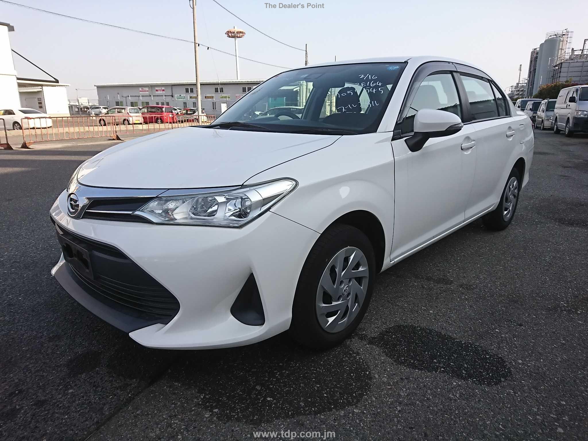 TOYOTA COROLLA AXIO 2018 Image 3