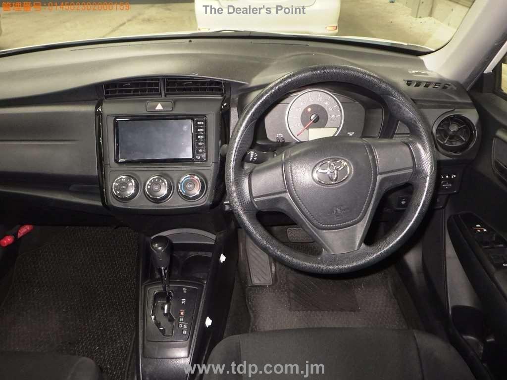 TOYOTA COROLLA AXIO 2018 Image 6