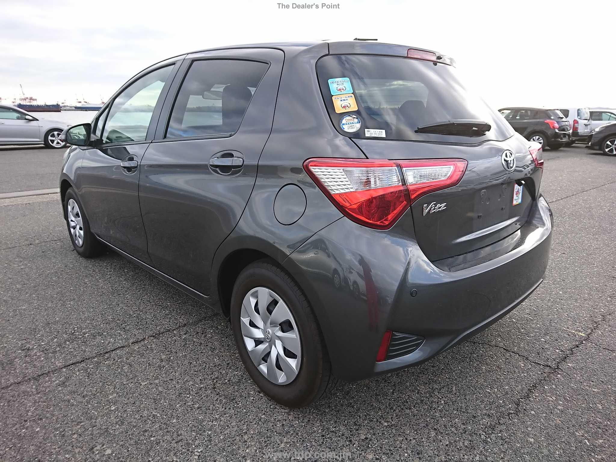 TOYOTA VITZ 2017 Image 22