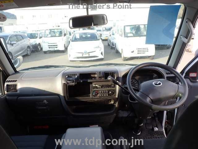 MAZDA BONGO 2018 Image 6