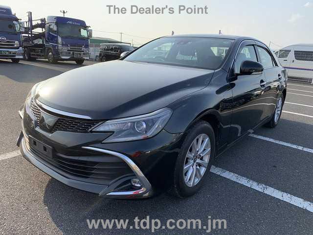 TOYOTA MARK X 2017 Image 2