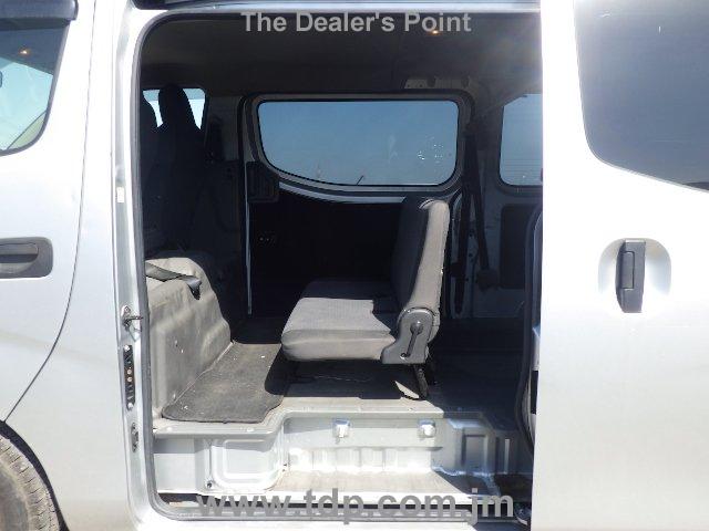 NISSAN NV350 CARAVAN 2018 Image 27