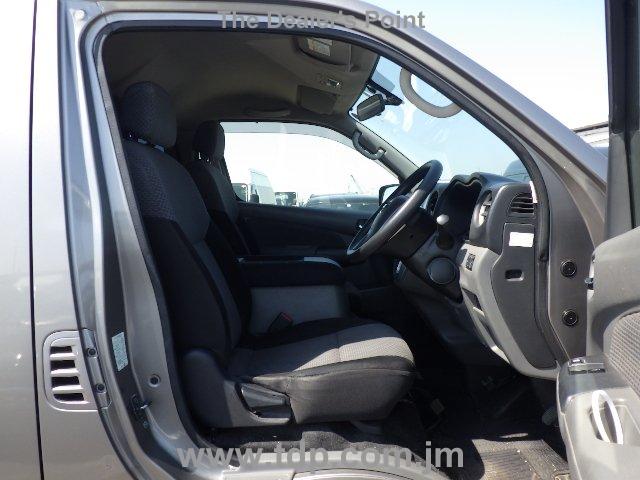 NISSAN NV350 CARAVAN 2015 Image 5