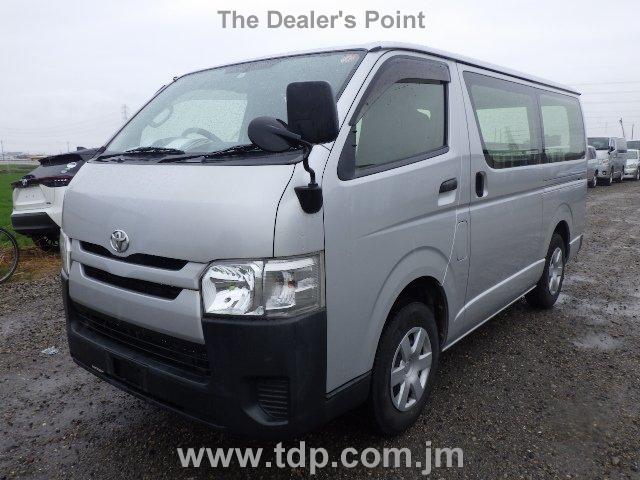 TOYOTA HIACE 2018 Image 2