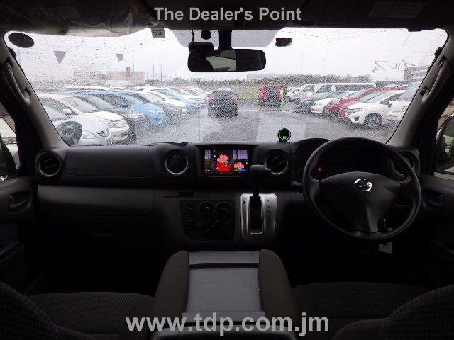 NISSAN NV350 CARAVAN WAGON 2016 Image 19